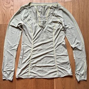 Lululemon long sleeve top in size 4